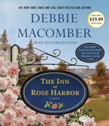 The Inn at Rose Harbor by Debbie Macomber Paperback Book