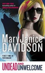 Undead and Unwelcome by MaryJanice Davidson Paperback Book